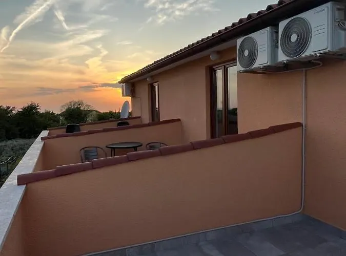 Danica Bed & Breakfast 3*