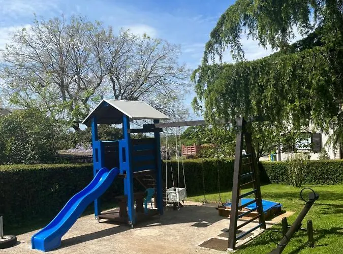 Danica Bed and Breakfast 3*